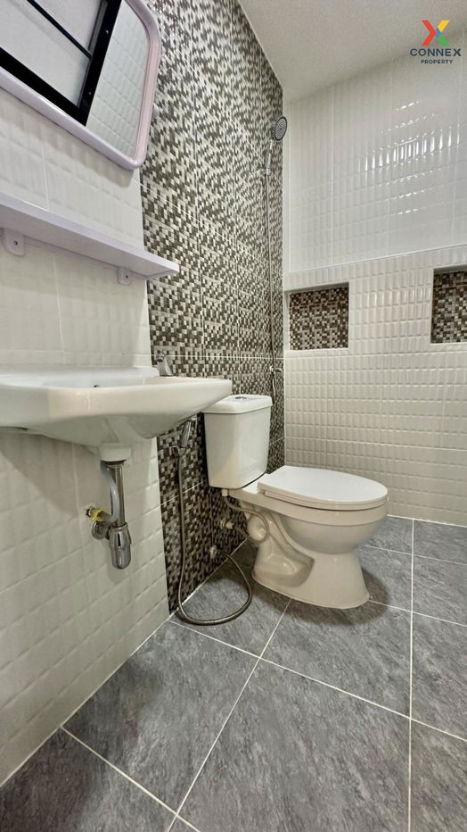 picture For Sale Townhouse/Townhome  , K.C. Ramintra 6 , Sam Wa Tawan Tok , Khlong Sam Wa , Bangkok , CX-108117 ✅ Live chat with us ADD LINE @connexproperty ✅  - 8/12