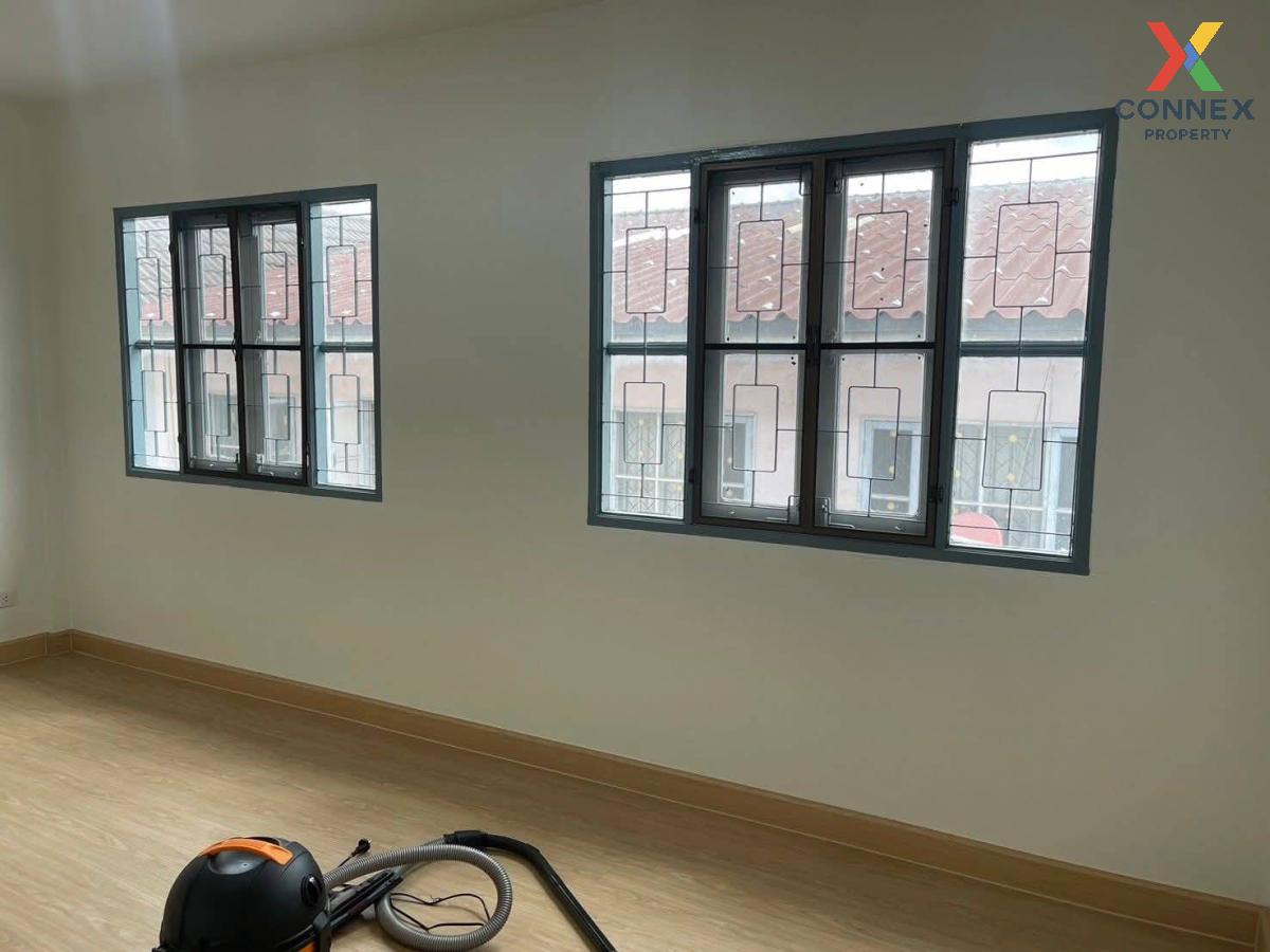 picture For Rent Townhouse/Townhome  , Park Gallery Srinakarin , wide frontage , Bang Pla , Bang Phli , Samut Prakarn , CX-124871 ✅ Live chat with us ADD LINE @connexproperty ✅  - 5/12