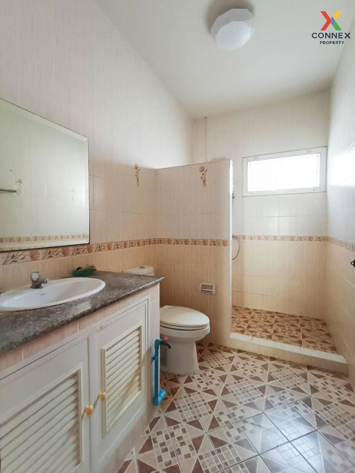 picture For Sale House , Baan Narawadee , Krathum Lom , Sam Phran , Nakhon Pathom , CX-101971 ✅ Live chat with us ADD LINE @connexproperty ✅  - 5/12