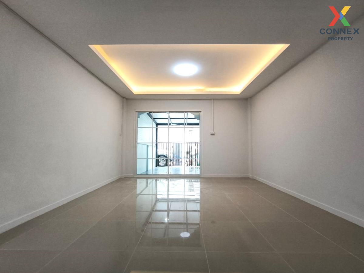 รูป ขายทาวน์เฮ้าส์/ทาวน์โฮม  บ้านธนวัฒน์ วิลเลจ ซอยกันตนา ห้องมุม รีโนเวทใหม่ บางใหญ่ บางใหญ่ นนทบุรี CX-104127 ✅ ทักไลน์ @connexproperty ตอบทันที ทีมงานมืออาชีพ ✅ - รูปที่ 9/12