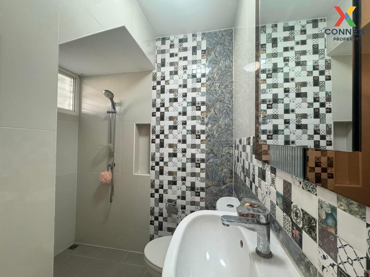 รูป ขายทาวน์เฮ้าส์/ทาวน์โฮม โกลเด้น ทาวน์ บางนา-สวนหลวง ดอกไม้ เขต ประเวศ กรุงเทพ CX-114922 ✅ ทักไลน์ @connexproperty ตอบทันที ทีมงานมืออาชีพ ✅ - รูปที่ 5/12