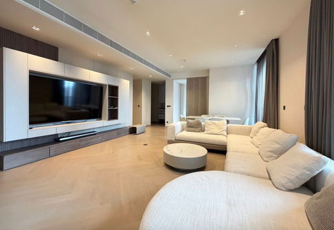 ว่างพร้อมอยู่! Reserve สาทร. 4นอน 182ตร.ม. Line id: @pfagent