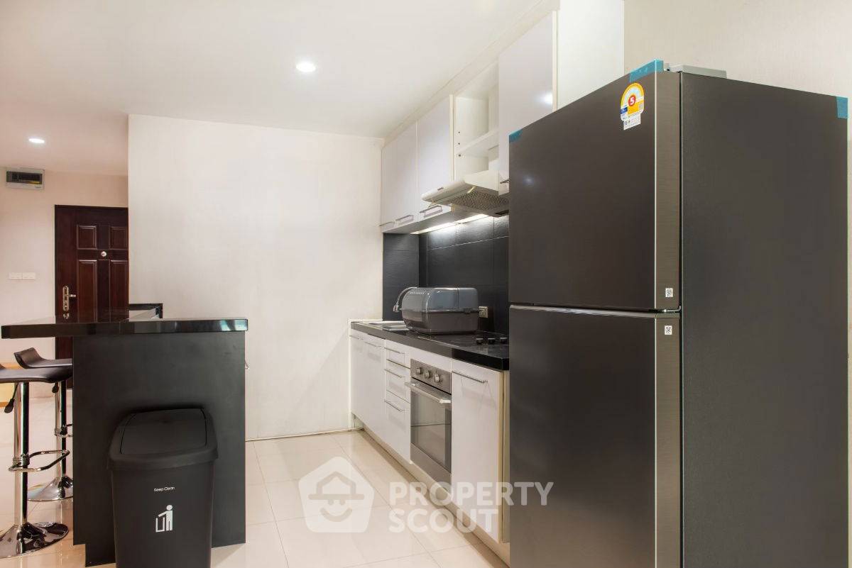 picture 1-BR Condo at Sukhumvit Living Town near MRT Phetchaburi (ID 2339644) - 8/18