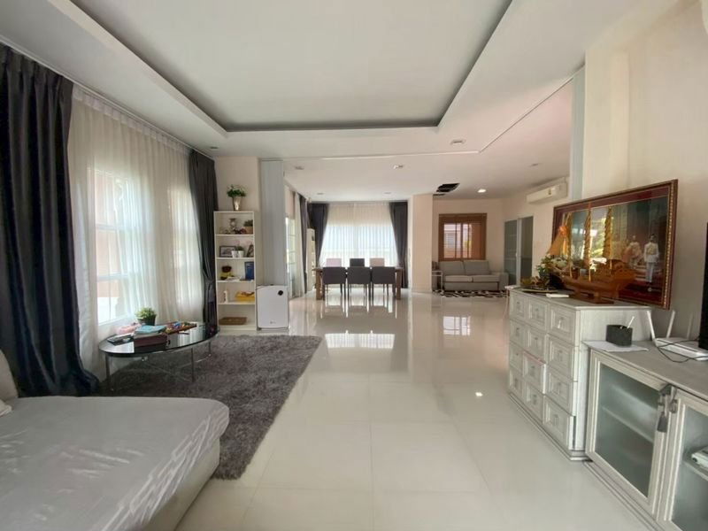 รูป ให้เช่าบ้านเดี่ยวหลังใหญ่ ม.แกรนด์มณีรินทร์ สามมุก บางแส - รูปที่ 6/10