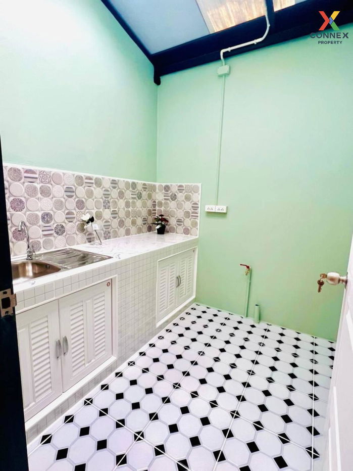 รูป ขายทาวน์เฮ้าส์/ทาวน์โฮม  เรืองนครวิลล่า รีโนเวทใหม่ บางรักพัฒนา บางบัวทอง นนทบุรี CX-113601 ✅ ทักไลน์ @connexproperty ตอบทันที ทีมงานมืออาชีพ ✅  - รูปที่ 9/10