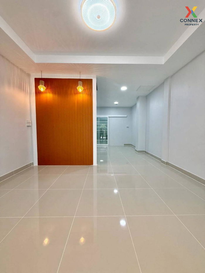 รูป ขายทาวน์เฮ้าส์/ทาวน์โฮม  บ้านจิตตกาญจน์ รีโนเวทใหม่ เสาธงหิน บางใหญ่ นนทบุรี CX-123776 ✅ ทักไลน์ @connexproperty ตอบทันที ทีมงานมืออาชีพ ✅  - รูปที่ 4/12