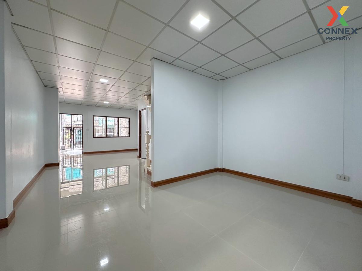 รูป ขายทาวน์เฮ้าส์/ทาวน์โฮม พงษ์ศิริชัย 4 เพชรเกษม 81 รีโนเวทใหม่ หนองค้างพลู เขต หนองแขม กรุงเทพ CX-116522 ✅ ทักไลน์ @connexproperty ตอบทันที ทีมงานมืออาชีพ ✅ - รูปที่ 11/12