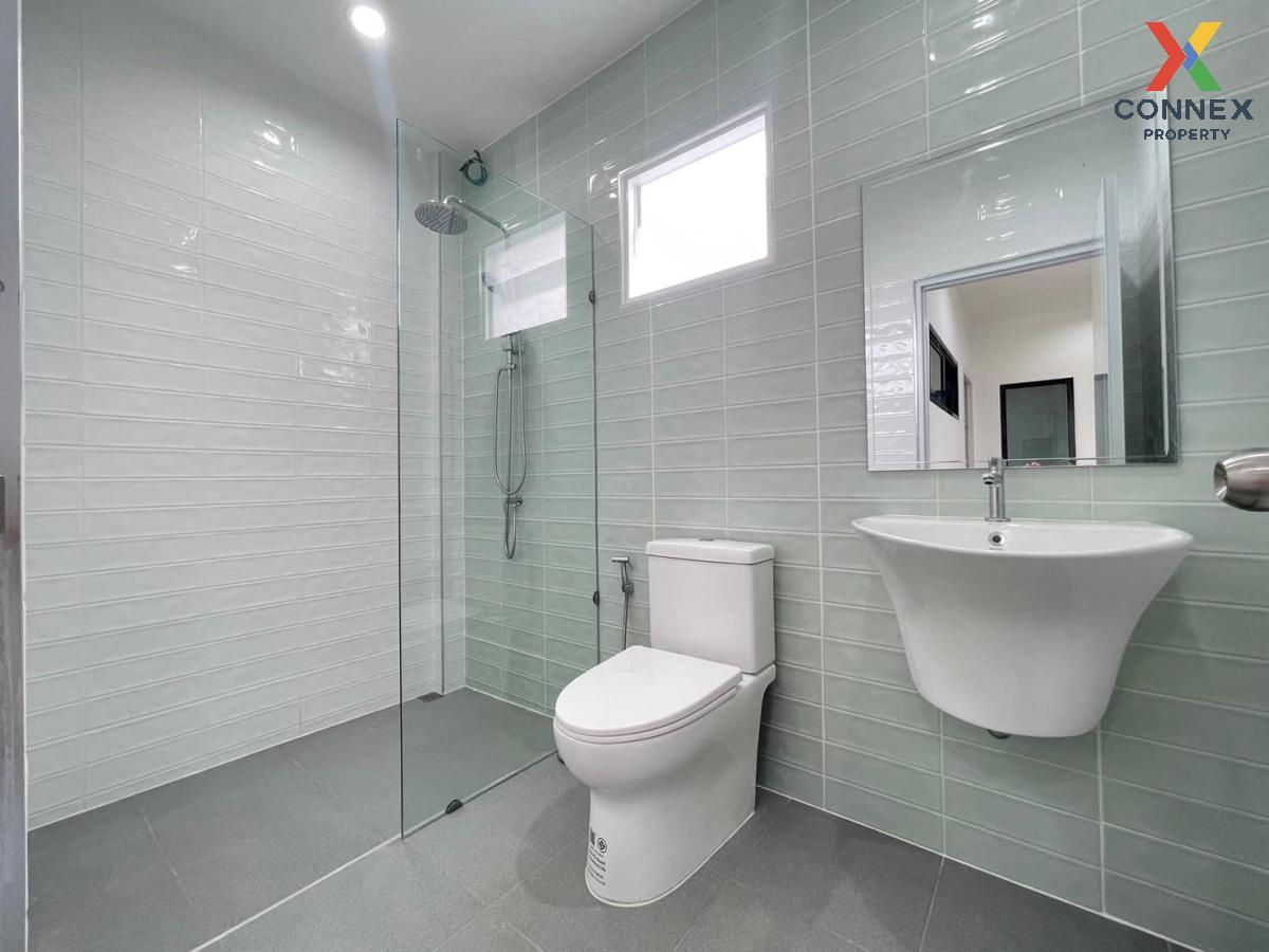 รูป ขายอาคารพาณิชย์  บ้านพรหมพิทักษ์ 2 รีโนเวทใหม่ อ้อมน้อย กระทุ่มแบน สมุทรสาคร CX-106109 ✅ ทักไลน์ @connexproperty ตอบทันที ทีมงานมืออาชีพ ✅  - รูปที่ 12/12
