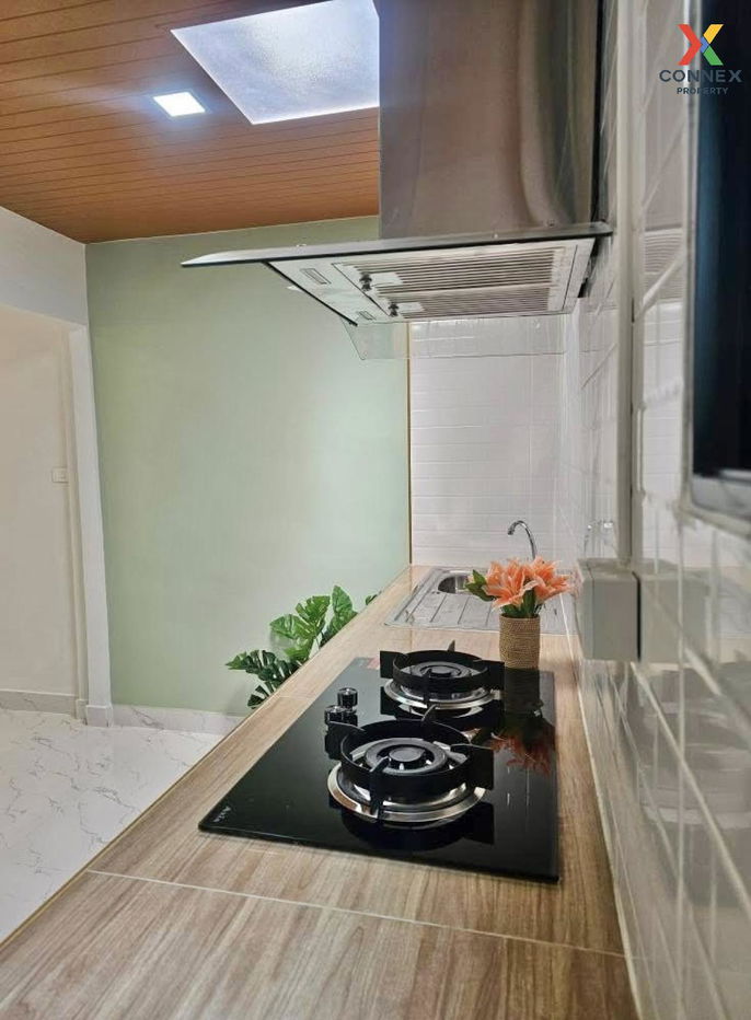 picture For Sale Townhouse/Townhome  , Baan Manawadee , Bang Khu Rat , Bang Bua Thong , Nonthaburi , CX-115950 ✅ Live chat with us ADD LINE @connexproperty ✅  - 8/12