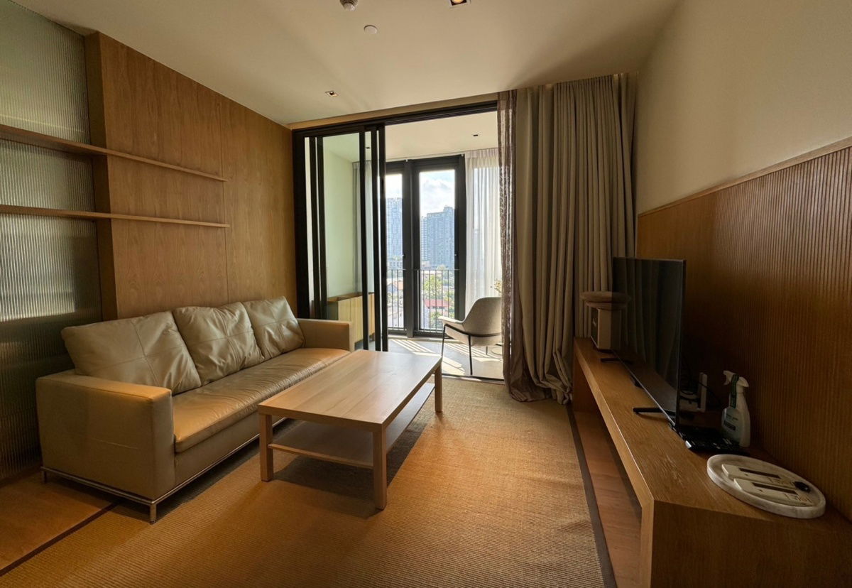 picture Beatniq Sukhumvit32. 1bed 58sqm. Line id: @pfagent - 1/8