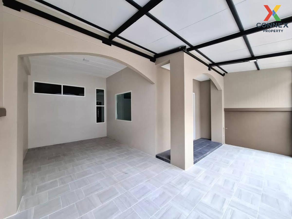 รูป ขายทาวน์เฮ้าส์/ทาวน์โฮม  บัวทองธานี รีโนเวทใหม่ บางบัวทอง บางบัวทอง นนทบุรี CX-121851 ✅ ทักไลน์ @connexproperty ตอบทันที ทีมงานมืออาชีพ ✅  - รูปที่ 2/12