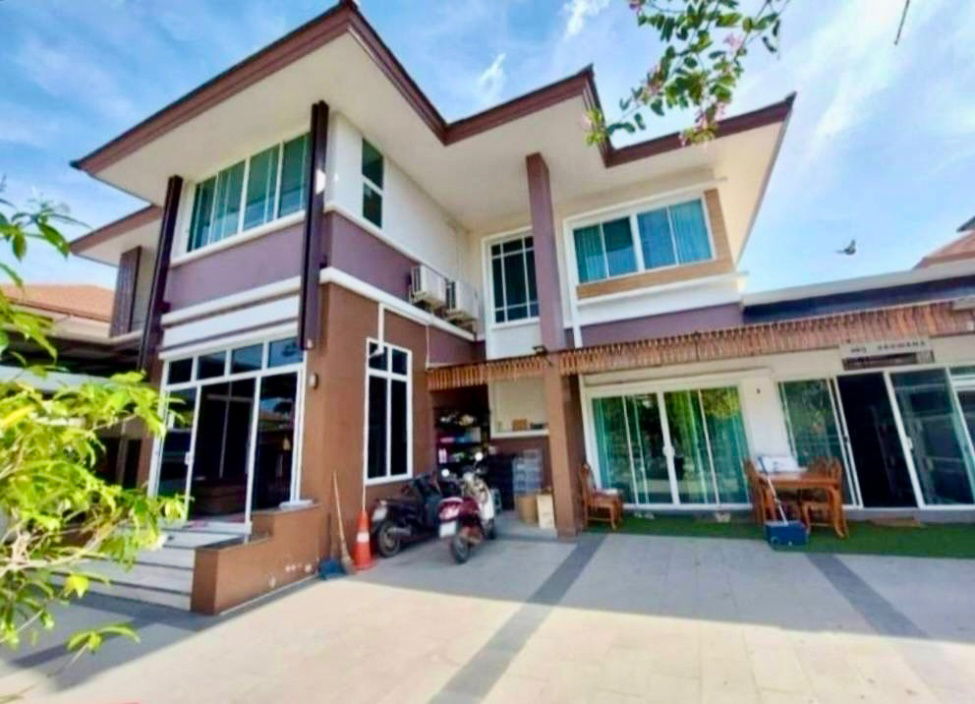 picture Urgent Sale: 2-Storey Detached House at Panasun Private Homes, Hathairat Soi 37 | Spacious Family Home on 101 sq.w. of Land - 2/22