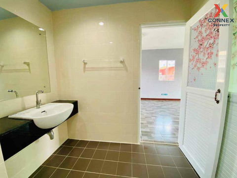 For Sale Townhouse/Townhome  , Pruksa Village 7 , Na Kluea , Phra Samut Chedi , Samut Prakarn , CX-101302 ✅ Live chat with us ADD LINE @connexproperty ✅ 