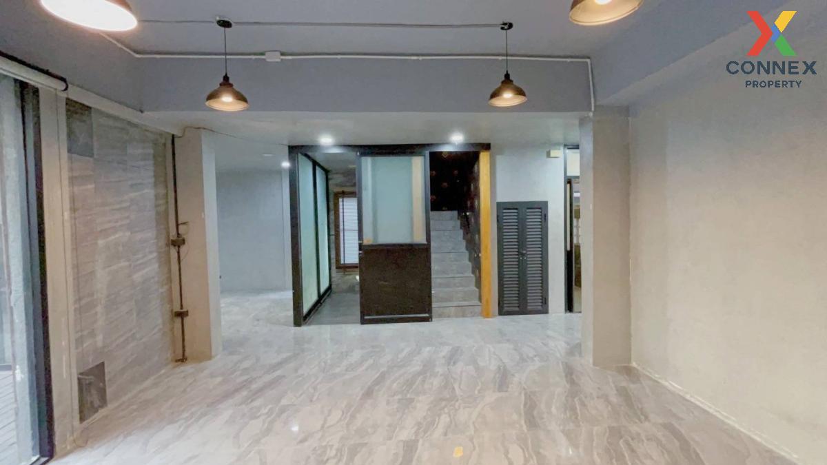 picture For Sale House , Noble Tara Town in Town , Phlapphla , Wang Thong Lang , Bangkok , CX-116014 ✅ Live chat with us ADD LINE @connexproperty ✅  - 4/12