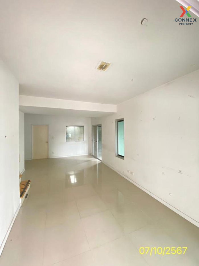 picture For Sale Townhouse/Townhome  , Pruksa 119 Rangsit - Klong 2 , Khlong Song , khlong Luang , Pathum Thani , CX-111028 ✅ Live chat with us ADD LINE @connexproperty ✅  - 11/12