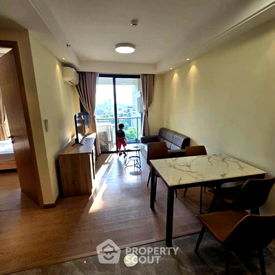 คอนโดให้เช่า : คอนโด 1-ห้องนอน ที่ รีเกิล สาทร - นราธิวาส ใกล้ ถนนนราธิวาสราชนครินทร์ (ID 1895325)