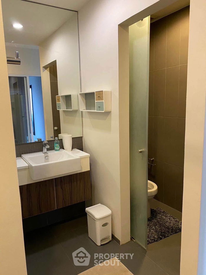 picture 2-BR Condo at Centric Ratchada - Huai Khwang near MRT Huai Khwang (ID 2362684) - 10/16