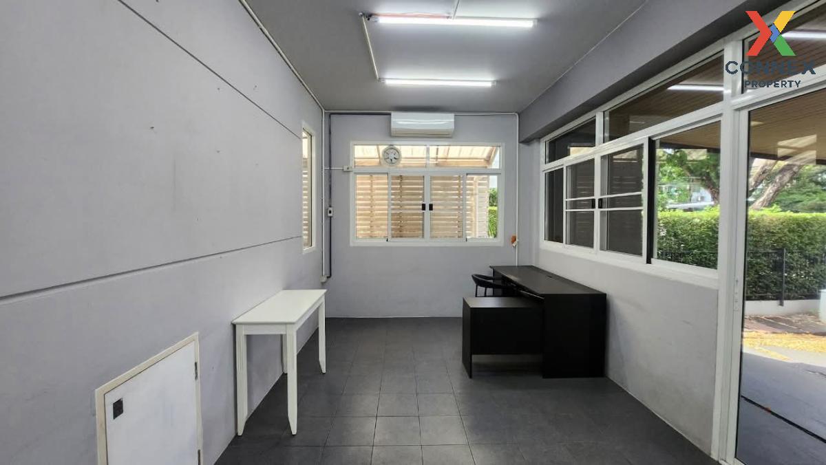 รูป เช่าบ้าน  บ้านพฤกษ์ลดา สุวรรณภูมิ ศีรษะจรเข้น้อย บางเสาธง สมุทรปราการ CX-121302 ✅ ทักไลน์ @connexproperty ตอบทันที ทีมงานมืออาชีพ ✅  - รูปที่ 8/10