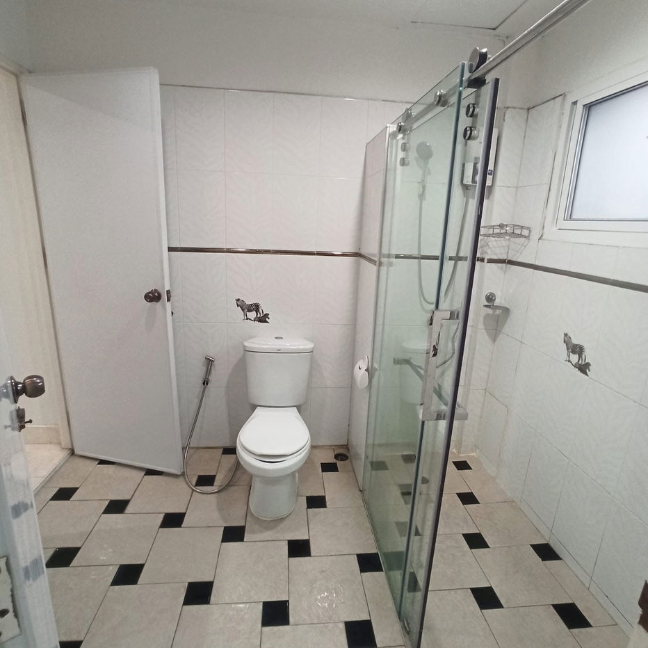 picture For rent, for rent, townhome, Lad Phrao Village 84, cheap price, near Ram Intra Expressway. Interested? Line: @951qfbfi - 7/18
