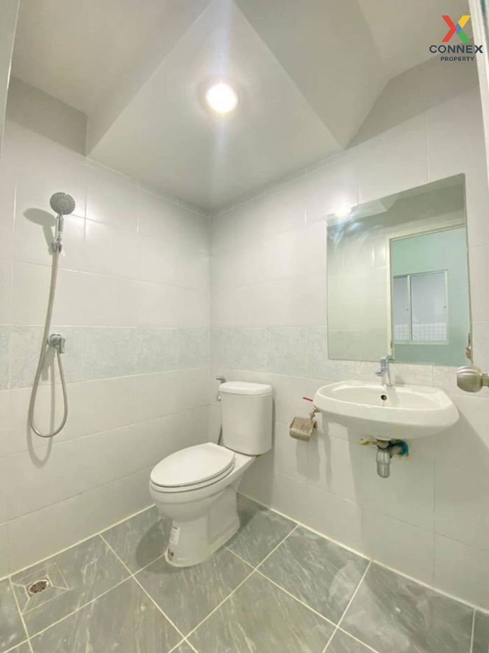 picture For Sale Townhouse/Townhome  , Lio Bliss Kanchanaphisek - Chaiyapruk , newly renovated , Bang Bua Thong , Bang Bua Thong , Nonthaburi , CX-108762 ✅ Live chat with us ADD LINE @connexproperty ✅  - 1/12