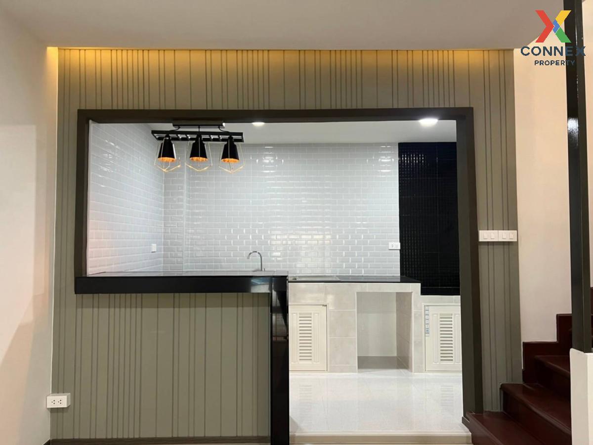 picture For Sale Townhouse/Townhome  , Baan Pruksa 11 , wide frontage , newly renovated , Khlong Sam , khlong Luang , Pathum Thani , CX-117226 ✅ Live chat with us ADD LINE @connexproperty ✅  - 8/12