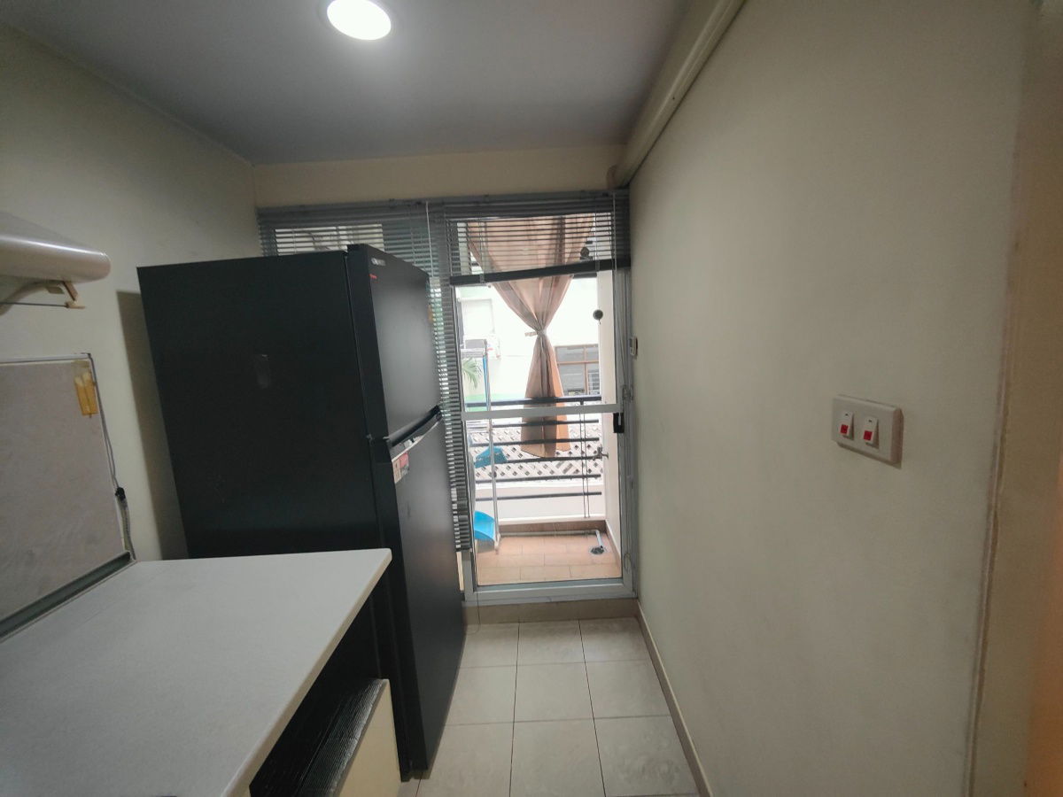picture For rent Lumpini Suite Sukhumvit 41 size 71 sq m. 2 floor - 12/41