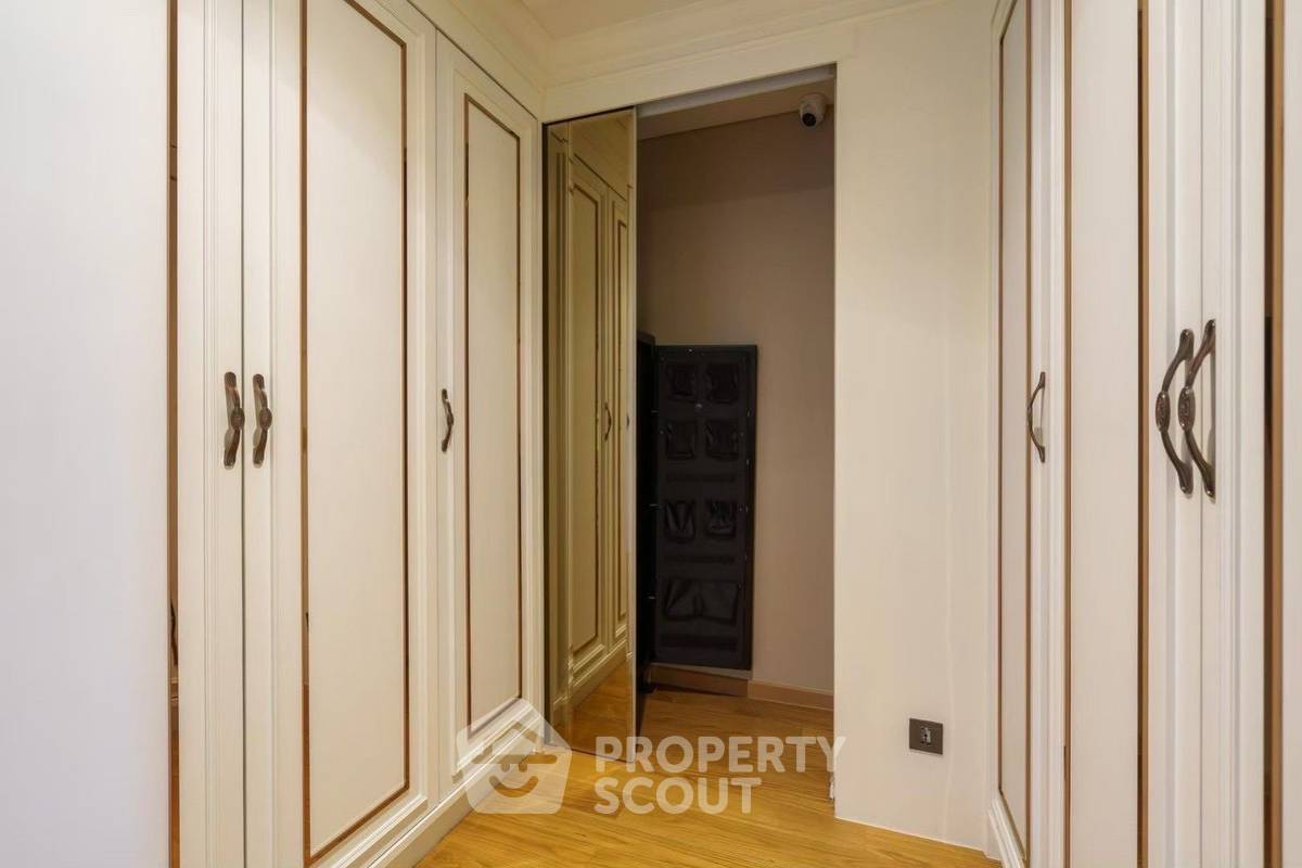 picture 4-BR House at The Urban Reserve Rama 9-Motorway near ARL Hua Mak (ID 2317521) - 26/47