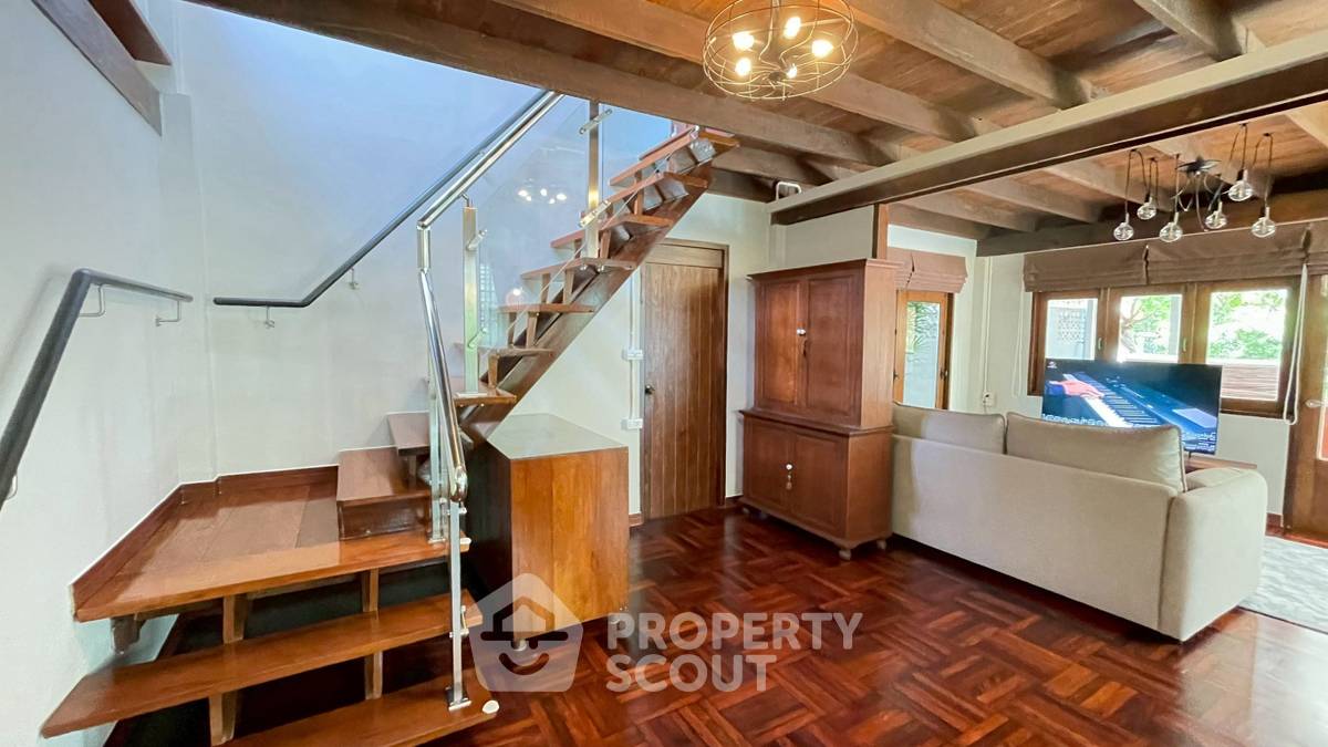 picture 2-BR Condo at Q House Sathorn near BTS Krung Thon Buri (ID 2362306) - 4/13