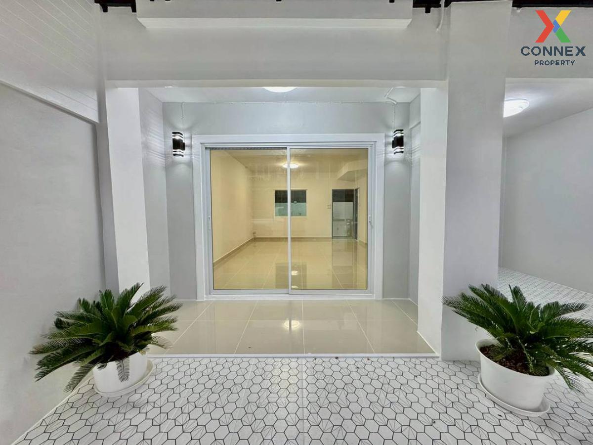 picture For Sale Townhouse/Townhome  , Baan Pruksa 14 A Bangbuathong , newly renovated , Bang Khu Rat , Bang Bua Thong , Nonthaburi , CX-132073 ✅ Live chat with us ADD LINE @connexproperty ✅  - 2/12