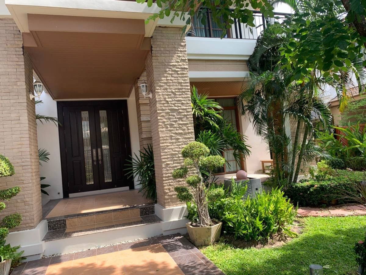 picture EBH-3319 Luxury House @ Narasiri Pattanakarn–Srinakarin | 4 Bed 4 Bath | 343 sqm | 100 sq.wah | 120,000 THB/month - 6/28
