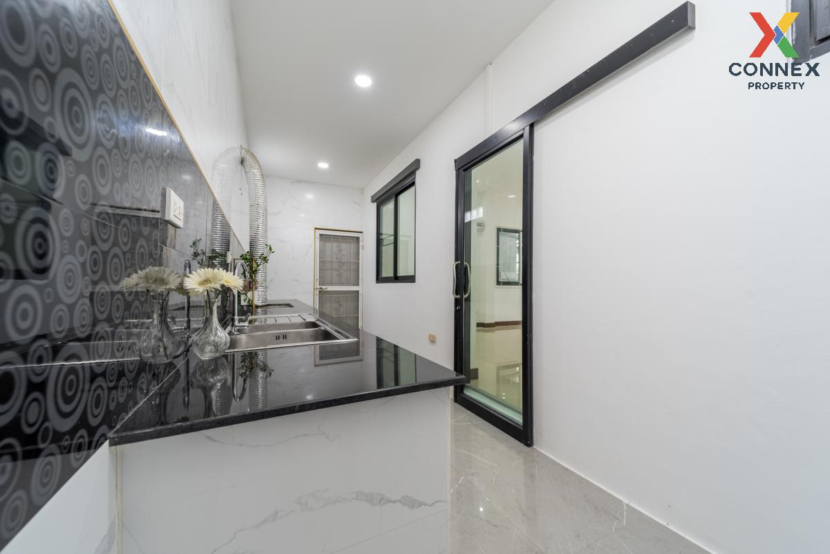 picture For Sale House , Baan Subthanee 5 Rangsit-Klong 9 , Lam Phak Kut , Thanyaburi , Pathum Thani , CX-103849 ✅ Live chat with us ADD LINE @connexproperty ✅  - 4/12