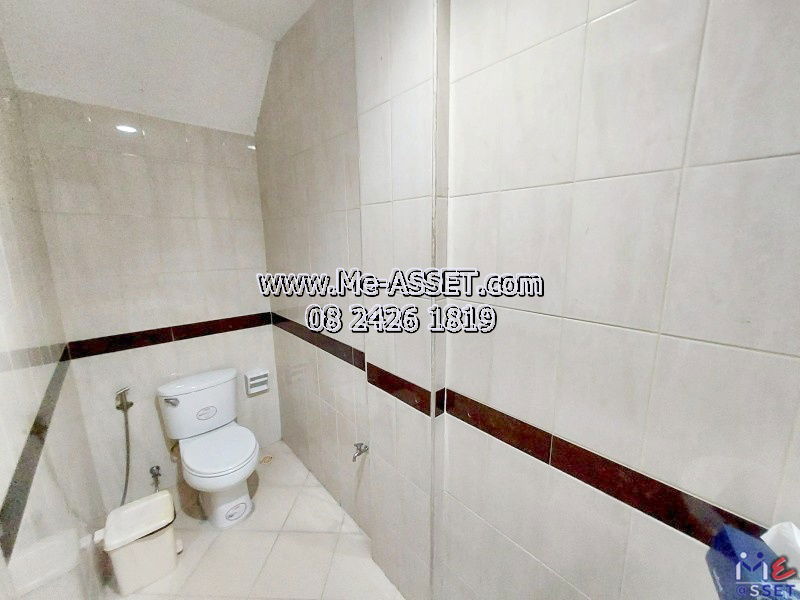 รูป ขายทาวน์โฮม 3 ชั้น ใกล้รถไฟฟ้าสายสีเหลือง ศรีนครินทร์38 – สุขุมวิท อ่อนนุช พัฒนาการ | บ้านพร้อมอยู่ ดีไซน์สวย เดินทางสะดวก ใจกลางเมือง! - รูปที่ 10/32