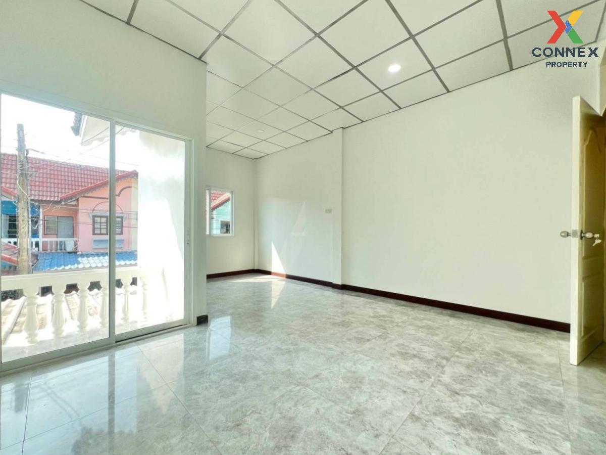 รูป ขายทาวน์เฮ้าส์/ทาวน์โฮม  สวนทอง วิลล่า 7 รีโนเวทใหม่ ลาดสวาย ลำลูกกา ปทุมธานี CX-115746 ✅ ทักไลน์ @connexproperty ตอบทันที ทีมงานมืออาชีพ ✅  - รูปที่ 10/10