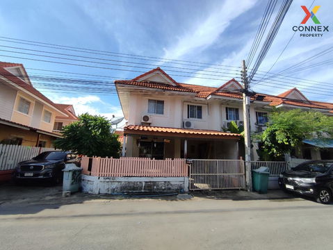For Sale Townhouse/Townhome  , Pruksa 34 Panalee , corner unit , Na Kluea , Phra Samut Chedi , Samut Prakarn , CX-123416 ✅ Live chat with us ADD LINE @connexproperty ✅ 