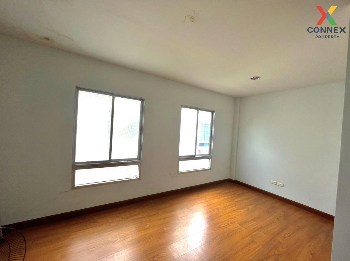 picture For Sale Townhouse/Townhome  , Baan Klang Muang The Paris Rama 9-Ramkamhaeng , corner unit , Saphan Sung , Saphan Sung , Bangkok , CX-131060 ✅ Live chat with us ADD LINE @connexproperty ✅  - 5/9