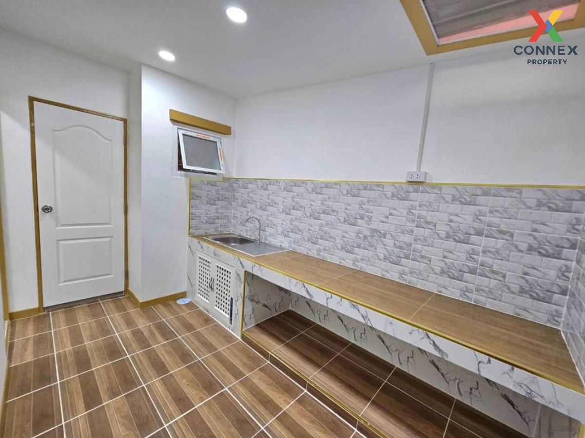 picture For Sale House , Baan Pimonrat 3 , newly renovated , Sai Noi , Sai Noi , Nonthaburi , CX-101024 ✅ Live chat with us ADD LINE @connexproperty ✅  - 1/12