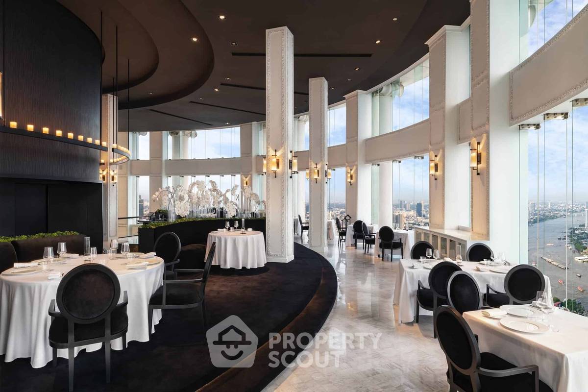 picture 3-BR Condo at Nusa State Tower Condominium near BTS Saphan Taksin (ID 2326585) - 7/12