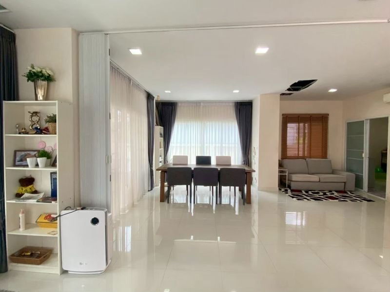 รูป ให้เช่าบ้านเดี่ยวหลังใหญ่ ม.แกรนด์มณีรินทร์ สามมุก บางแส - รูปที่ 3/10