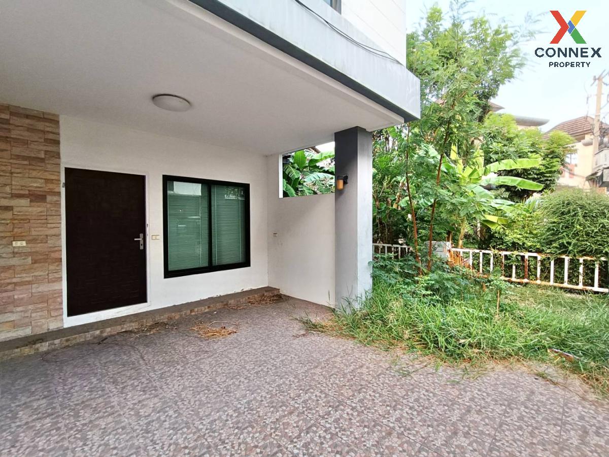 รูป ขายทาวน์เฮ้าส์/ทาวน์โฮม  เมอริท เพลส ลาดพร้าว 87 คลองเจ้าคุณสิงห์ เขต วังทองหลาง กรุงเทพ CX-116907 ✅ ทักไลน์ @connexproperty ตอบทันที ทีมงานมืออาชีพ ✅  - รูปที่ 4/12