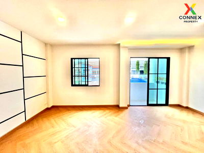 Townhouses for sale Song Prapha Road : For Sale Townhouse/Townhome  , Amonpan Thet Rachan 13 , newly renovated , Si Kan , Don Mueang , Bangkok , CX-108581 ✅ Live chat with us ADD LINE @connexproperty ✅ 