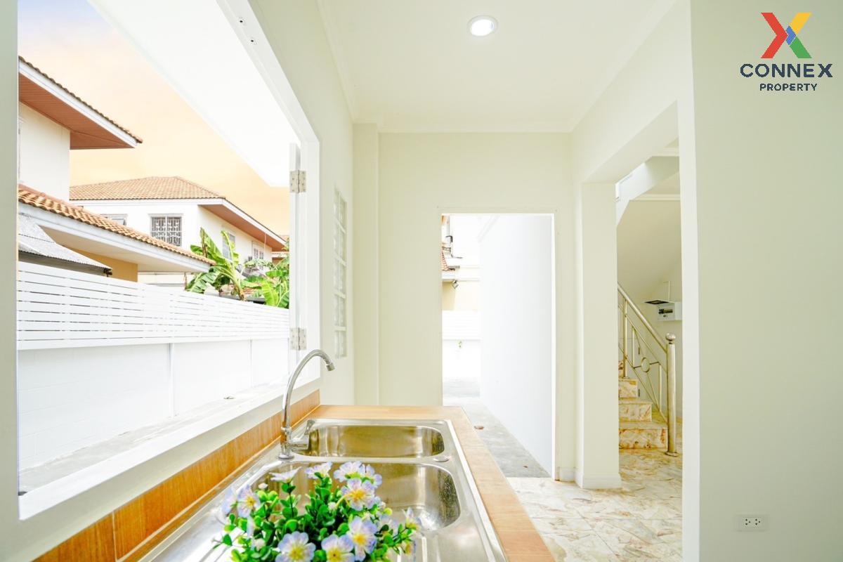 รูป ขายบ้าน  บ้านเฟื่องสุข 2 หน้ากว้าง รีโนเวทใหม่ ลำโพ บางบัวทอง นนทบุรี CX-100773 ✅ ทักไลน์ @connexproperty ตอบทันที ทีมงานมืออาชีพ ✅ - รูปที่ 3/12