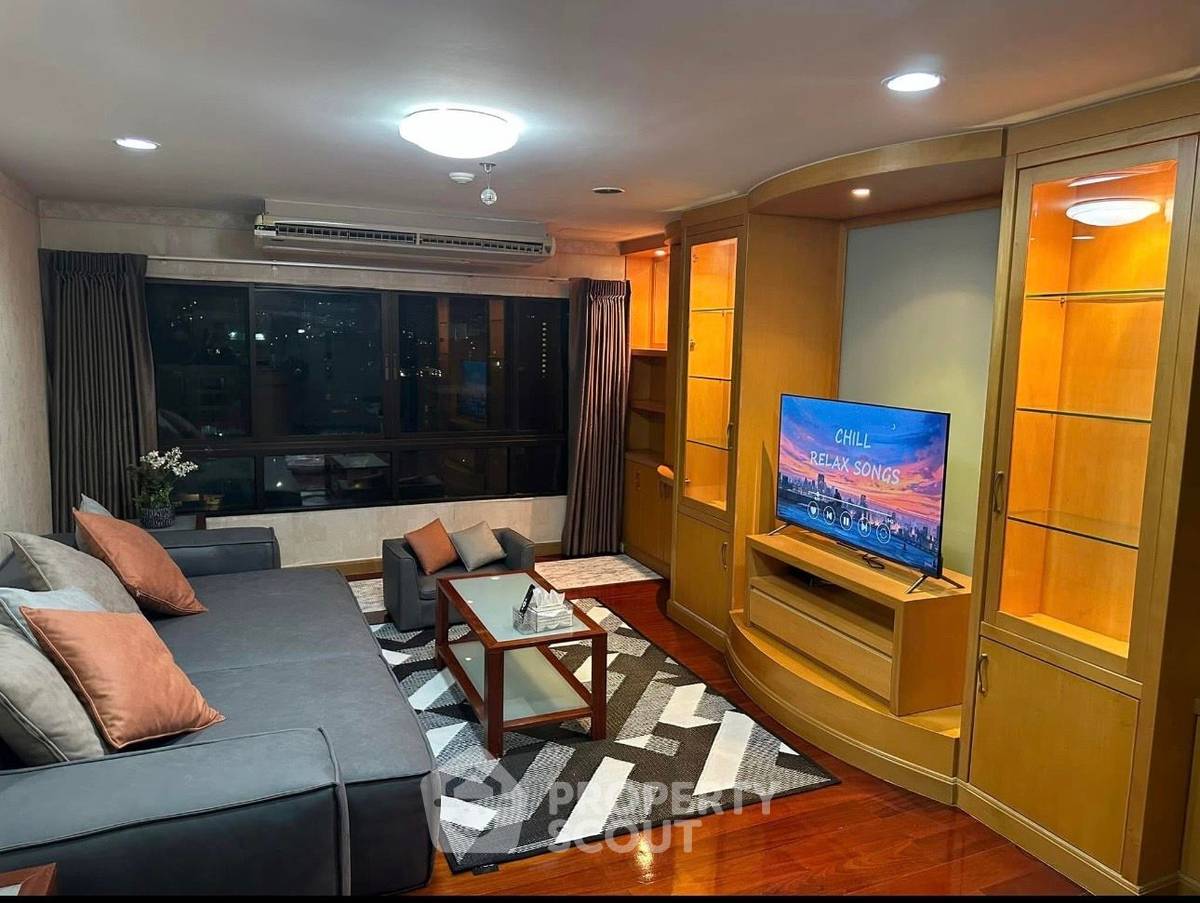 รูป คอนโด 3-ห้องนอน ที่ บ้านเพลินจิต คอนโดมิเนียม ใกล้ BTS นานา (ID 1953591) - รูปที่ 1/11
