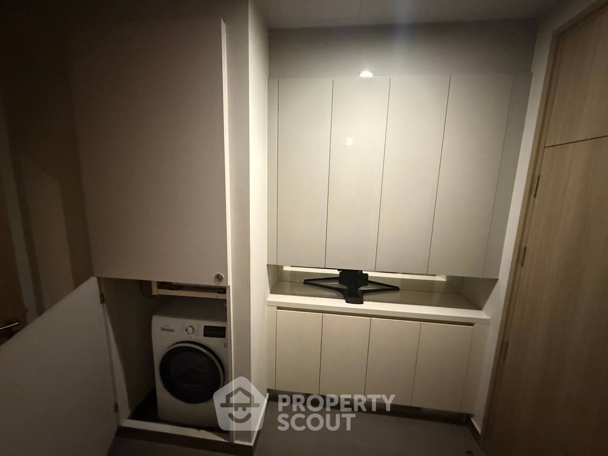 picture 1-BR Condo at Noble Ploenchit near BTS Phloen Chit (ID 2362517) - 4/15