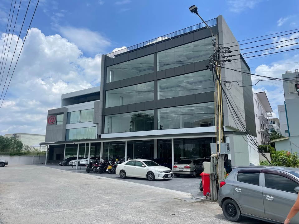 รูป EBH-3334 ให้เช่าอาคารสำนักงานใหม่ 4 ชั้น – พัฒนาการ 31/1 | ใกล้ถนนใหญ่เพียง 100 เมตร - รูปที่ 1/9