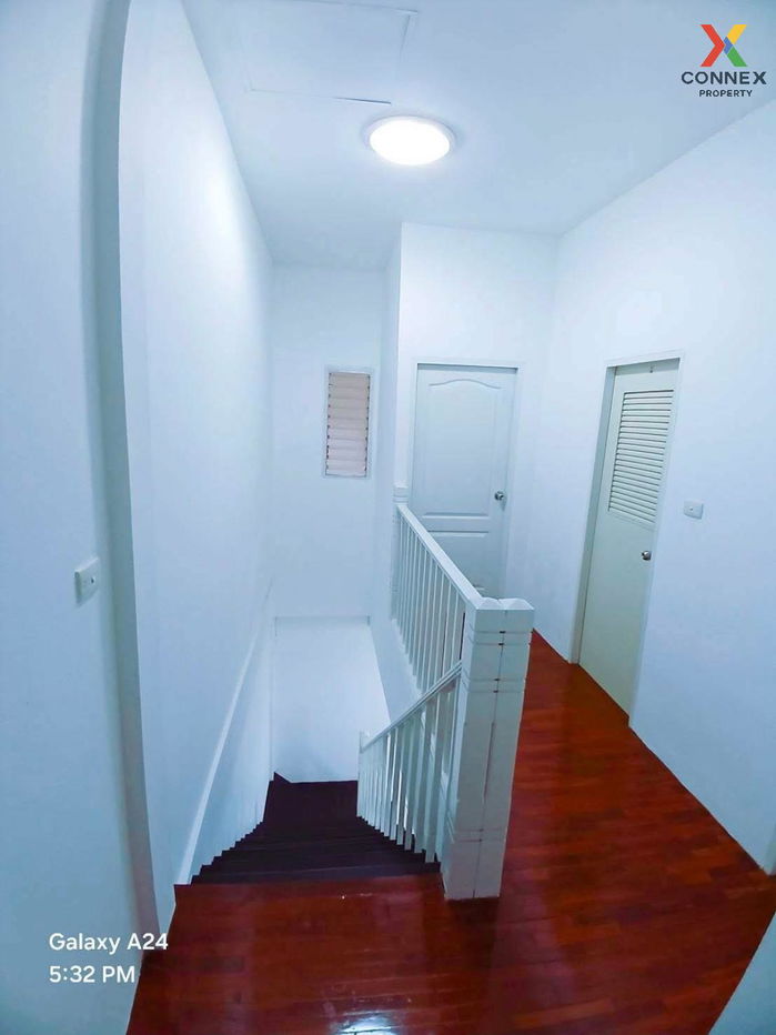 รูป ขายทาวน์เฮ้าส์/ทาวน์โฮม  บ้านปิยวรารมย์ 3 รีโนเวทใหม่ ไทรน้อย ไทรน้อย นนทบุรี CX-122186 ✅ ทักไลน์ @connexproperty ตอบทันที ทีมงานมืออาชีพ ✅  - รูปที่ 10/12