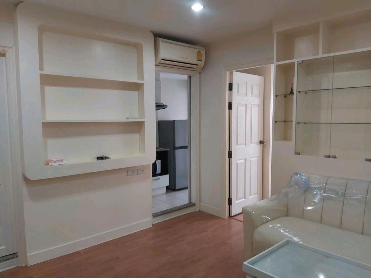 picture For rent: Lumpini Ville Cultural Center 💫 Prime location! Condo near MRT Huai Khwang, fully furnished, ready to move in. MD-25084800 - 2/5