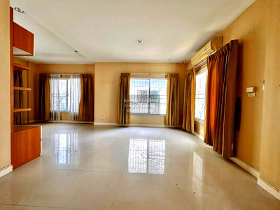 Houses for sale Yamjard Vichanusorn School : FOR SALE House , THE CENTRO RAMINDRA , Khanna Yao , Khanna Yao , Bangkok , CX-81575 ✅ Live chat with us ADD LINE @connexproperty ✅ 