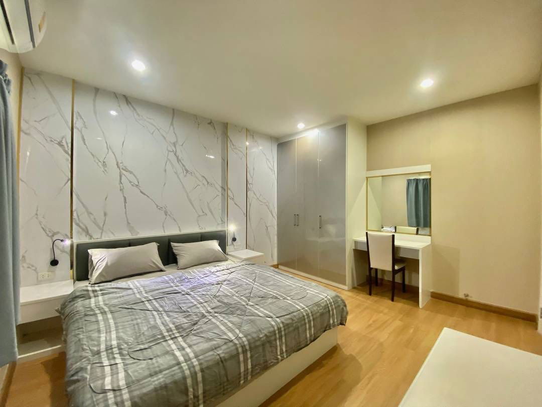 picture EBH-3327  Passorn Prestige Luxe Pattanakarn Modern 2-storey detached house 5 Bedrooms, 5 Bathrooms - 5/12