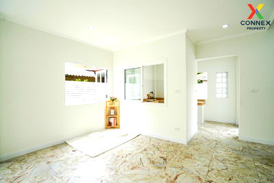 บ้านเดี่ยว แม็คโคร บางบัวทอง : ขายบ้าน  บ้านเฟื่องสุข 2 หน้ากว้าง รีโนเวทใหม่ ลำโพ บางบัวทอง นนทบุรี CX-100773 ✅ ทักไลน์ @connexproperty ตอบทันที ทีมงานมืออาชีพ ✅