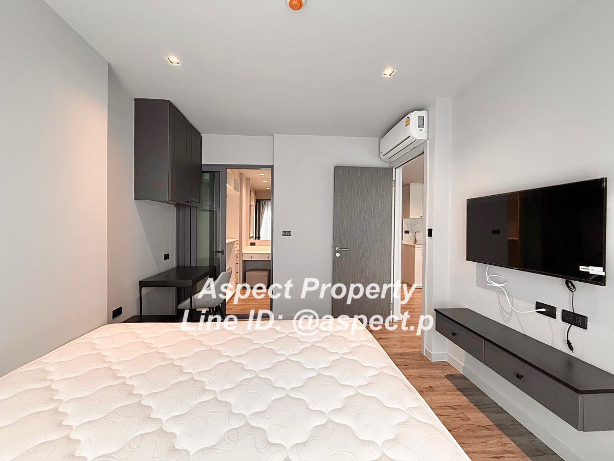 picture Chamonix condo 1 bed 10,000  Bath - 11/17
